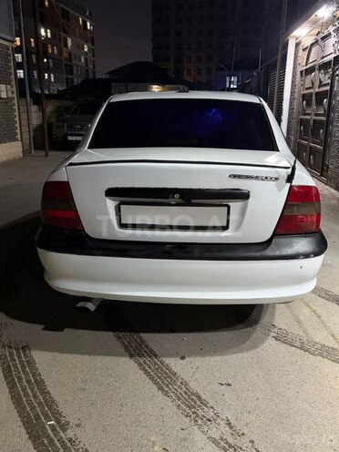 Opel Vectra 1998, 150,000 km - 1.8 l - Bakı