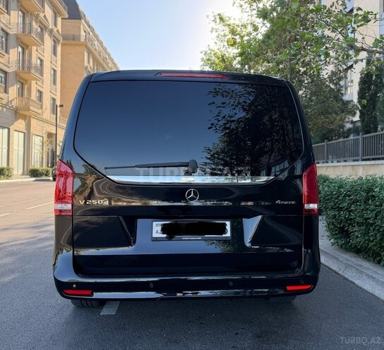 Mercedes V 250 2018, 89,000 km - 2.1 l - Bakı