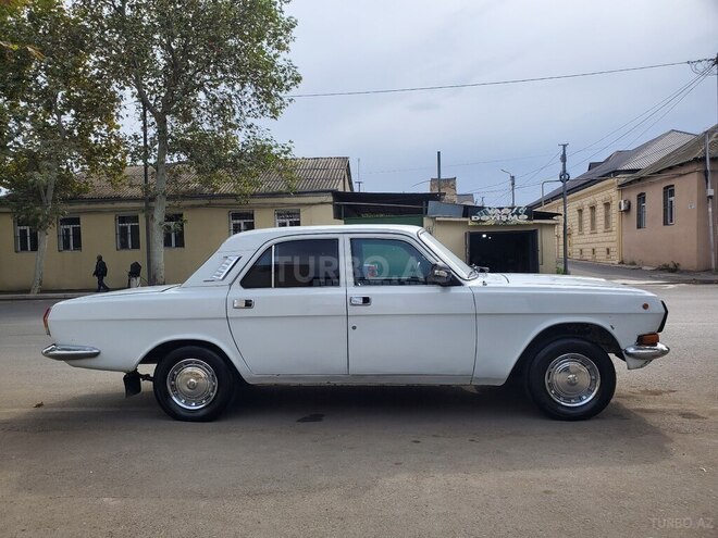 GAZ 24 1983, 426,000 km - 2.5 l - Gəncə
