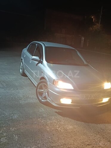 Opel Astra 2001, 279,000 km - 1.6 l - Qusar
