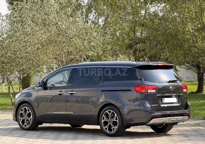 Kia Carnival 2016, 193,883 km - 2.2 l - Bakı