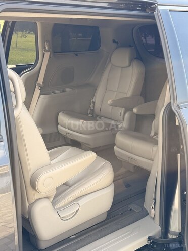 Kia Carnival 2016, 193,883 km - 2.2 l - Bakı