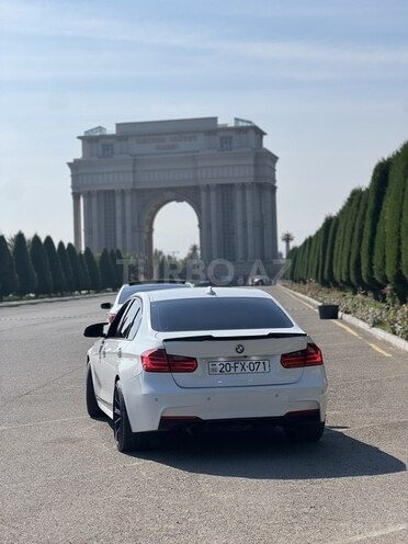 BMW 328 2013, 216,000 km - 2.0 л - Gəncə