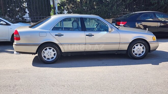 Mercedes C 220 1996, 400,727 km - 2.2 l - Bakı