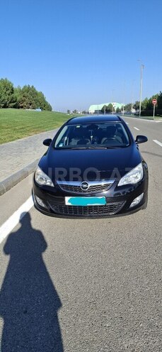 Opel Astra 2011, 222,000 km - 1.4 l - Bakı