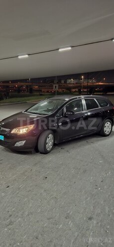 Opel Astra 2011, 222,000 km - 1.4 l - Bakı