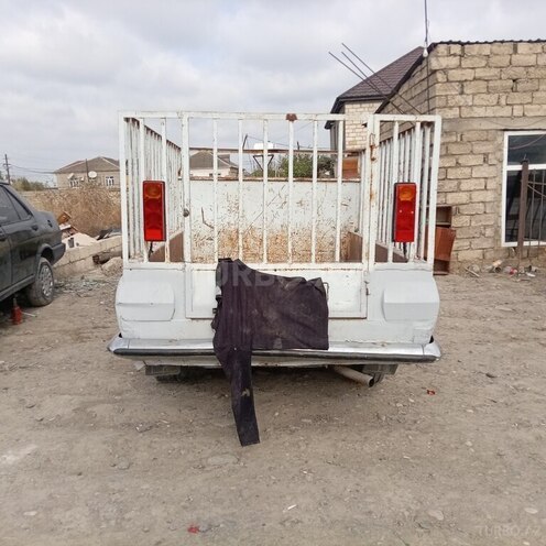GAZ 24 1985, 123,000 km - 2.5 l - Xaçmaz