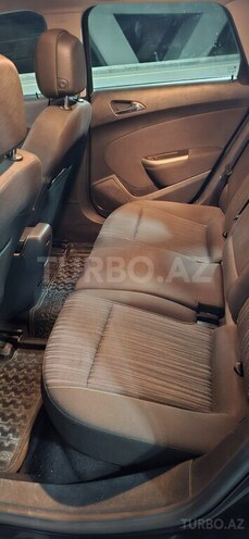 Opel Astra 2011, 222,000 km - 1.4 l - Bakı