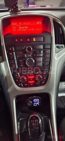 Opel Astra 2011, 222,000 km - 1.4 l - Bakı