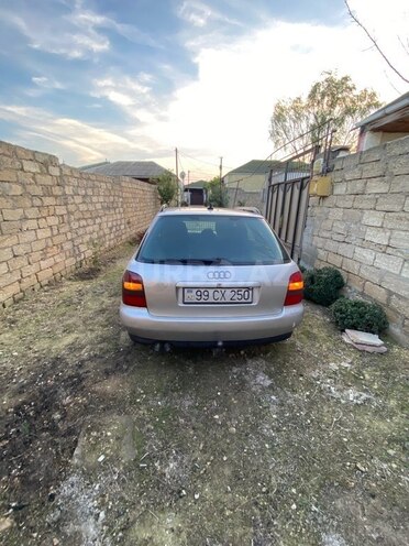 Audi A4 1998, 450,000 km - 1.8 л - Bakı