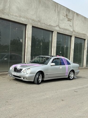 Mercedes E 280 1999, 445,072 km - 2.8 l - Beyləqan