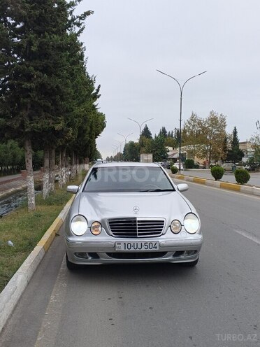 Mercedes E 280 1999, 445,072 km - 2.8 l - Beyləqan