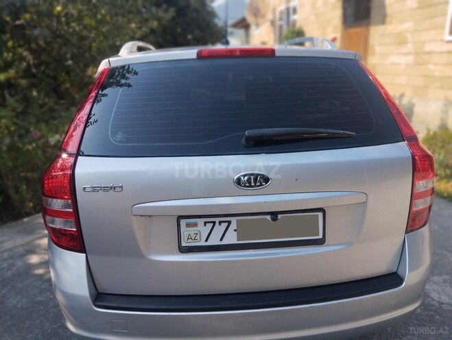 Kia  2009, 400,000 km - 1.4 l - Zaqatala