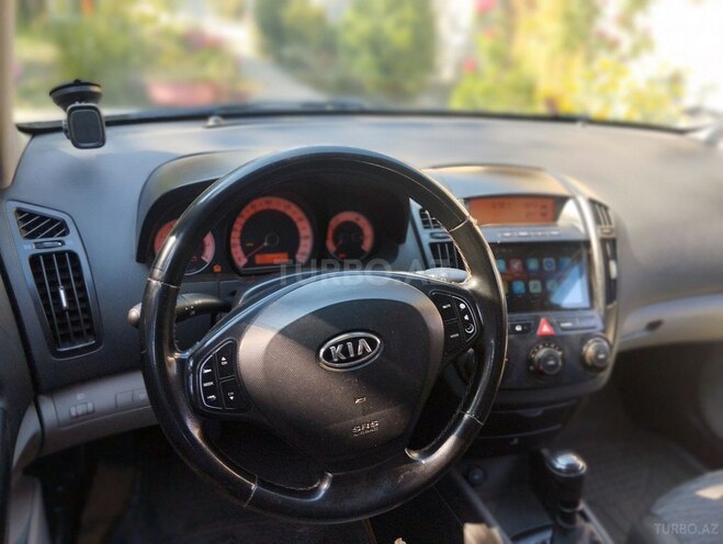Kia  2009, 400,000 km - 1.4 l - Zaqatala