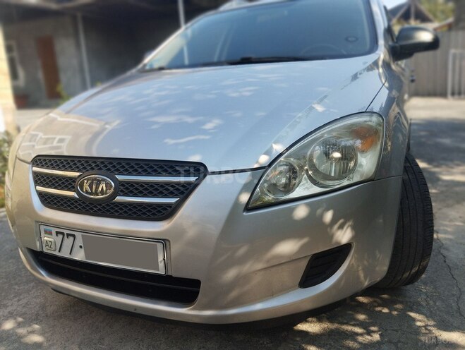 Kia  2009, 400,000 km - 1.4 l - Zaqatala