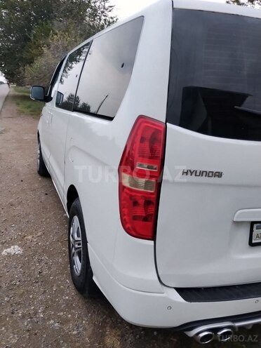 Hyundai H-1 2011, 450,000 km - 2.5 л - Sabirabad