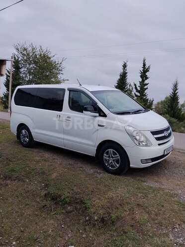 Hyundai H-1 2011, 450,000 km - 2.5 л - Sabirabad