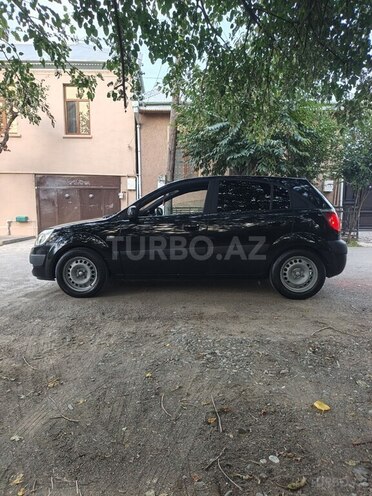 Kia Rio 2005, 483,000 km - 1.5 л - Qazax
