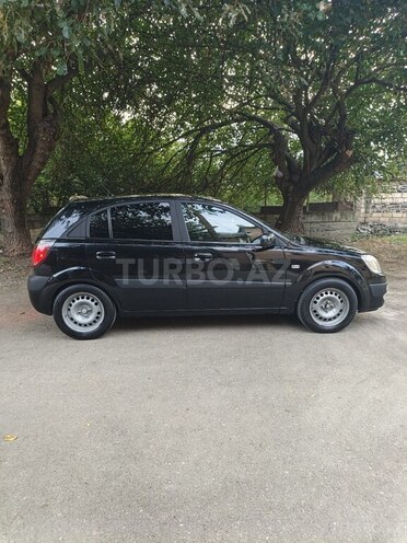 Kia Rio 2005, 483,000 km - 1.5 л - Qazax