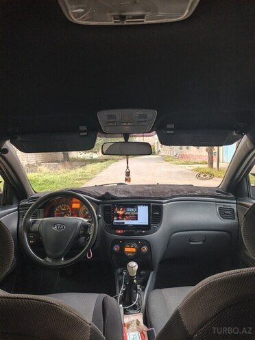 Kia Rio 2005, 483,000 km - 1.5 л - Qazax