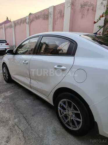 Kia Rio 2018, 136,000 km - 1.6 l - Bakı