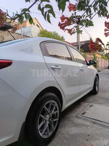 Kia Rio 2018, 136,000 km - 1.6 l - Bakı