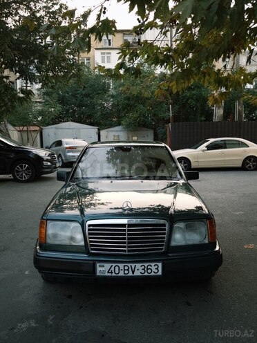 Mercedes E 200 1995, 276,000 km - 2.0 л - Bakı
