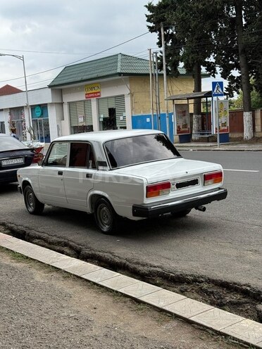 LADA (VAZ) 2107 2009, 82,000 km - 1.6 l - Astara