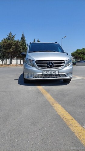 Mercedes Vito 121