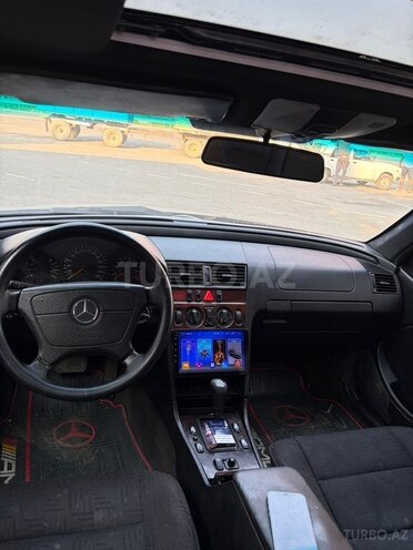Mercedes C 240 1998, 398,000 km - 2.4 l - Yevlax