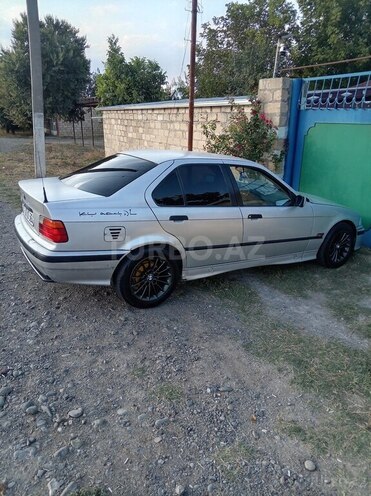 BMW 318 1992, 310,000 km - 1.8 l - Ağdam