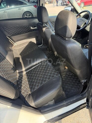 LADA (VAZ) Priora 2012, 230,000 km - 1.6 l - Salyan