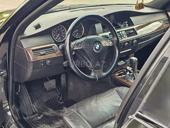 BMW 525 2006, 200,000 km - 3.0 л - Qəbələ