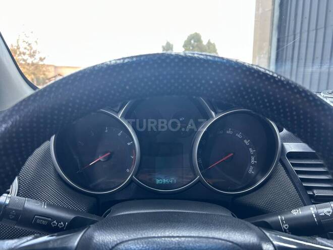 Chevrolet Cruze 2011, 305,000 km - 1.8 l - Siyəzən