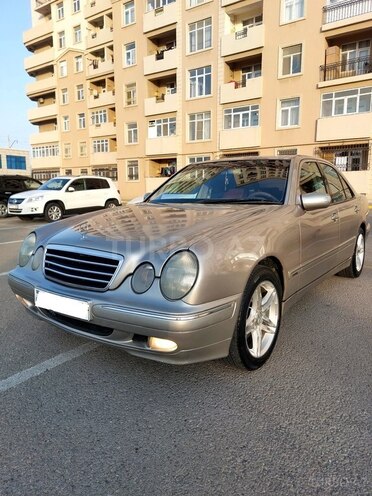 Mercedes E 240 2000, 522,000 km - 2.4 l - Bakı