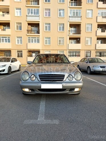 Mercedes E 240 2000, 522,000 km - 2.4 l - Bakı