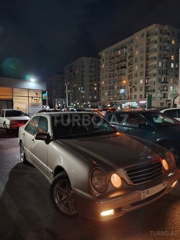 Mercedes E 240 2000, 522,000 km - 2.4 l - Bakı