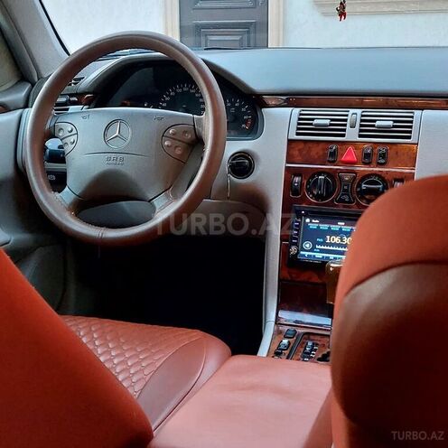 Mercedes E 240 2000, 522,000 km - 2.4 l - Bakı