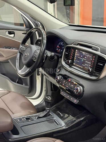 Kia Sorento 2017, 174,000 km - 2.0 l - Sumqayıt