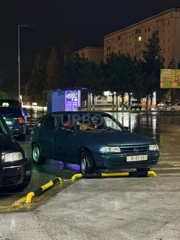 Opel Astra 1997, 264,862 km - 1.6 l - Sumqayıt