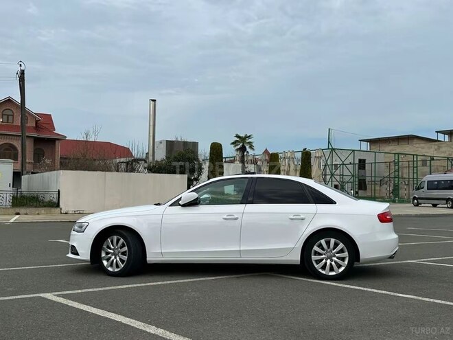 Audi A4 2015, 273,000 km - 1.8 л - Bakı