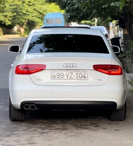 Audi A4 2015, 273,000 km - 1.8 л - Bakı