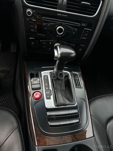 Audi A4 2015, 273,000 km - 1.8 л - Bakı