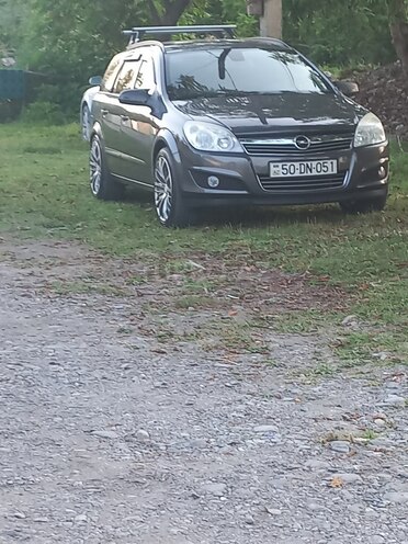 Opel Astra 2009, 233,300 km - 1.4 l - Sumqayıt