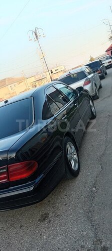 Mercedes E 220 1999, 555,500 km - 2.2 l - Qusar