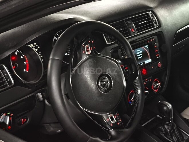 Volkswagen Jetta 2015, 217,464 km - 1.8 l - Bakı