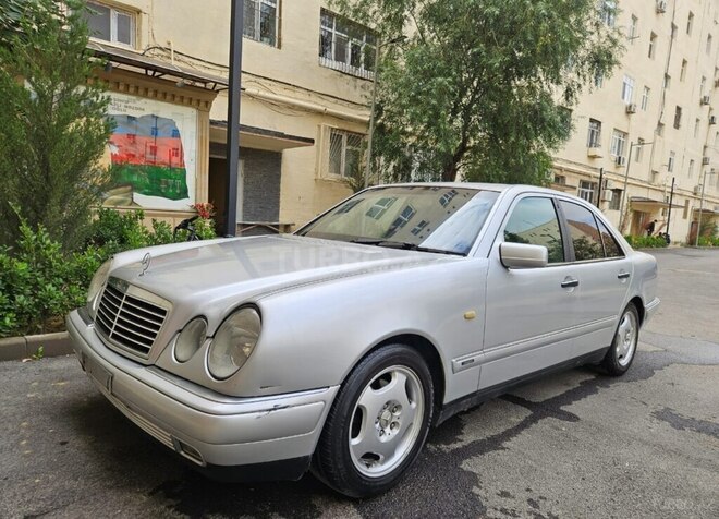 Mercedes E 200 1996, 357,000 km - 2.0 л - Bakı