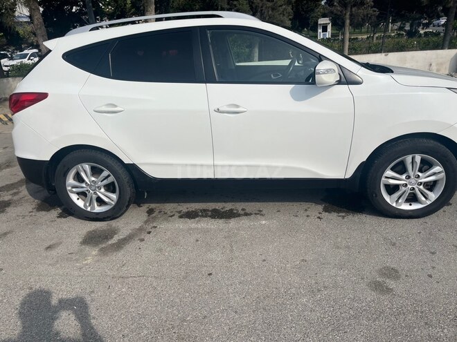 Hyundai ix35 2012, 255,000 km - 2.0 l - Bakı