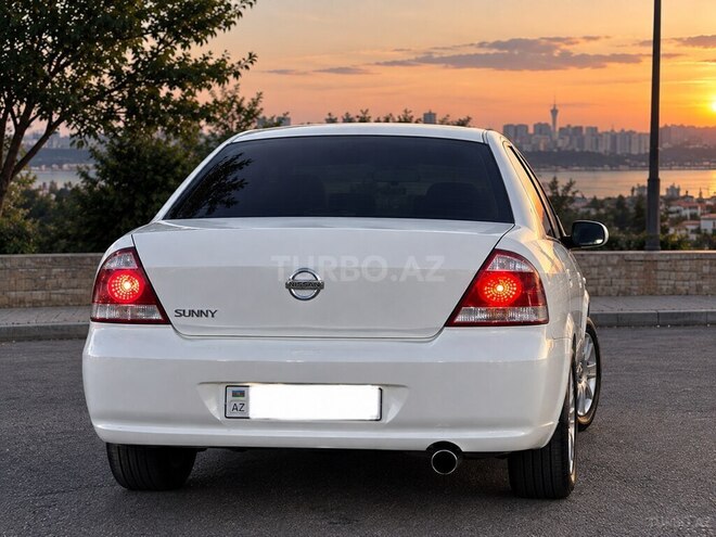 Nissan Sunny 2010, 350,000 km - 1.6 л - Bakı