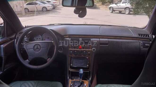 Mercedes E 320 1998, 271,000 km - 3.2 l - Sumqayıt